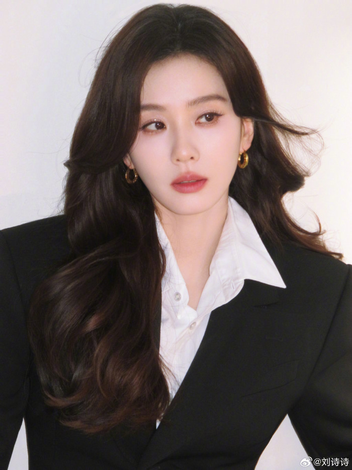 Không ít khán giả cho rằng Lưu Thi Thi trẻ hơn so với tuổi 39. Ảnh: Weibo