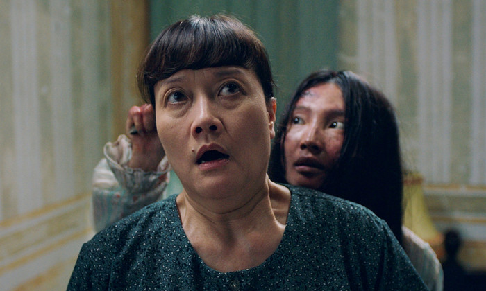 Là phần tiền truyện, phim tập trung vào quá khứ của nhân vật Minh Như, đồng thời lý giải nguồn gốc các hiện tượng tâm linh xoay quanh nghi thức nhập tràng. Không chỉ khai thác yếu tố rùng rợn, tác phẩm còn nhấn mạnh khía cạnh nhân quả và những góc khuất trong tâm lý con người.