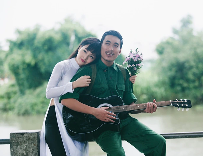 Lan Phương và Kiều Minh Tuấn từng tạo dấu ấn khi đóng cặp trong Những Nàng Bầu Hành Động.