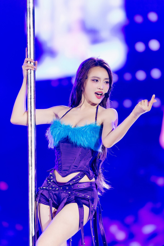 'Fan cứng' háo hức trước fan meeting của Ninh Dương Lan Ngọc. Đây là dự án má cô đã 'thai nghén' thời gian qua.