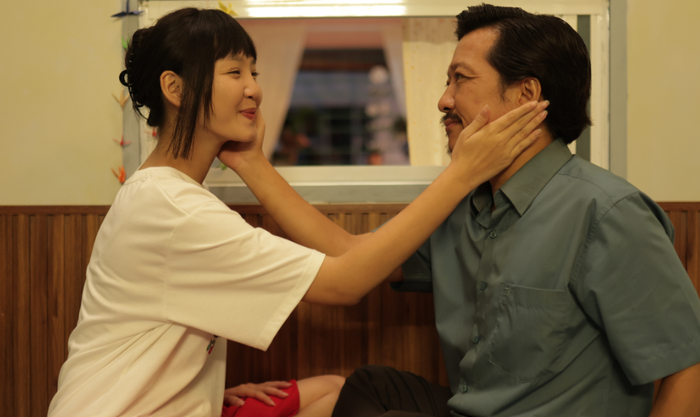 Tác phẩm giúp Trường Giang gia nhập nhóm đạo diễn trăm tỷ, nhưng việc giảm suất chiếu khiến phim rút rạp sớm.