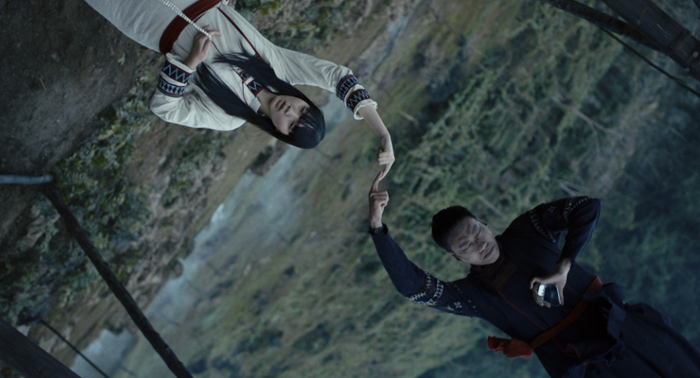 Dù còn tranh cãi, bộ phim vẫn giữ vị thế nổi bật trên đường đua phòng vé 2026.