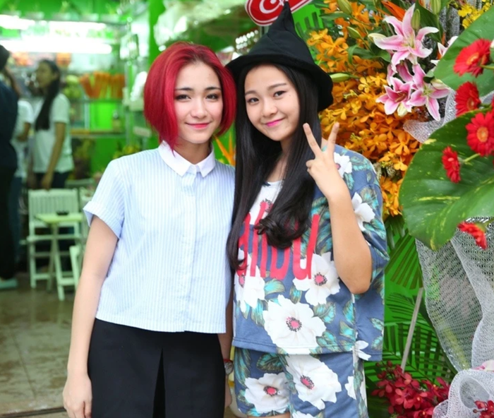 Hòa Minzy và Tam Triều Dâng vốn là những người chị em thân thiết.