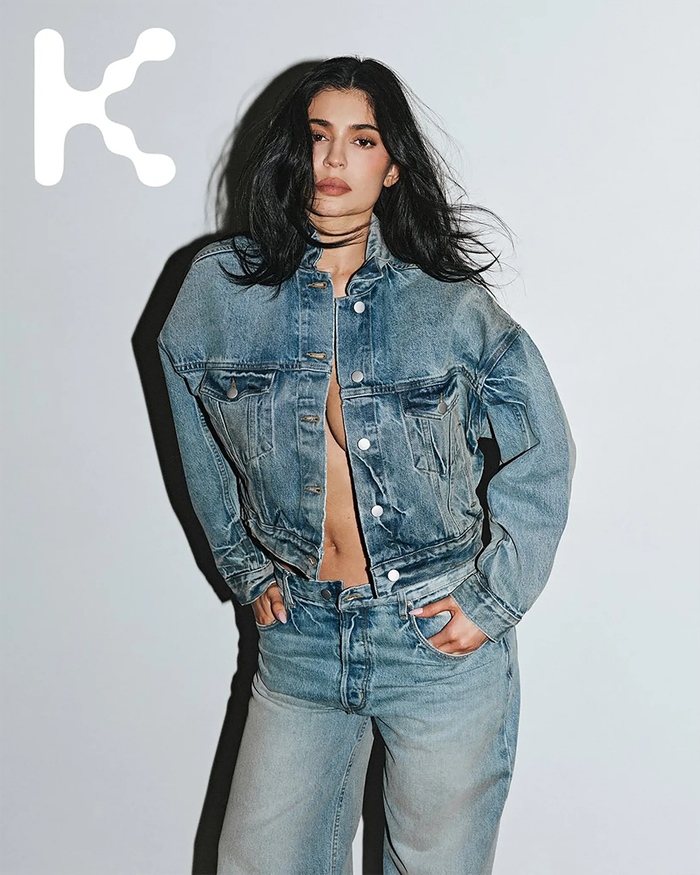 Kylie Jenner ngày một táo bạo, quyến rũ.&nbsp;