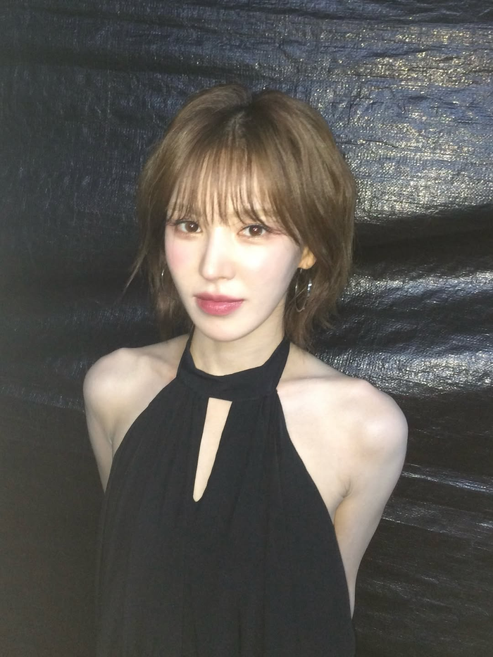 Chia sẻ đầy ẩn ý của Wendy về việc Red Velvet trở lại hoạt động với đầy đủ đội hình khiến các fan 'dậy sóng'.