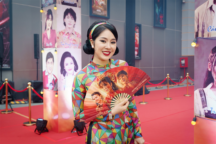 Lê Phương trong Sáng Đèn ra mắt năm 2024.