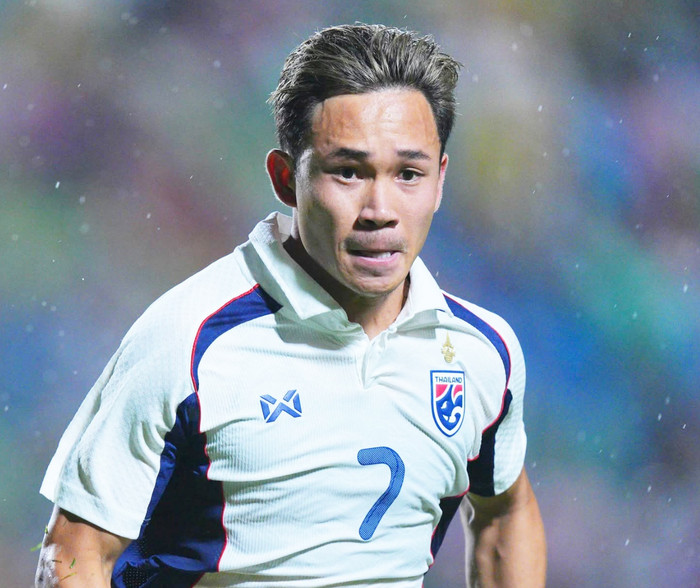 Chấn thương dây chằng đã khiến Supachok Sarachat gần như khép lại mùa giải 2025/2026. Ảnh: FAT