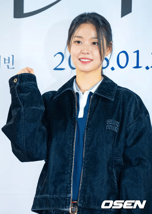 Seolhyun trong những năm nay vẫn nỗ lực làm việc, thường xuyên xuất hiện trước công chúng. Ảnh: OSEN