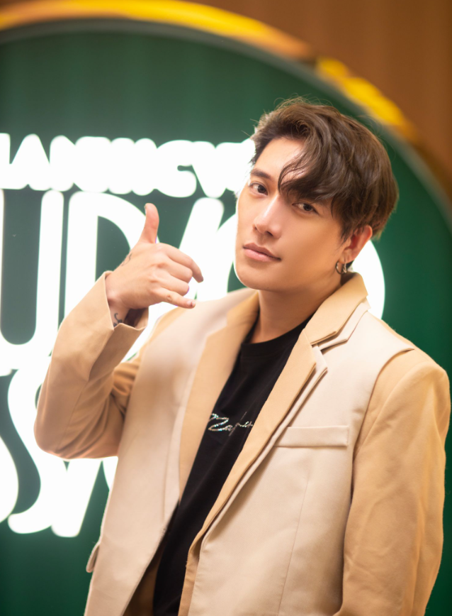 Quyết định đi thêm bước nữa khiến Hòa Minzy lao đao Ảnh 6