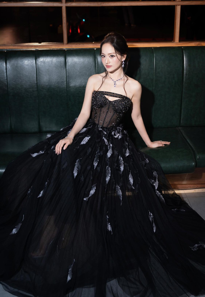 Nhiều khán giả bày tỏ sự ngưỡng mộ trước nghị lực của nữ diễn viên.