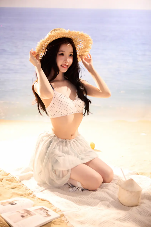 Ngu Thư Hân khoe vóc dáng gợi cảm nhưng vẫn giữ được nét ngọt ngào đặc trưng khiến netizen 'đứng ngồi không yên'.