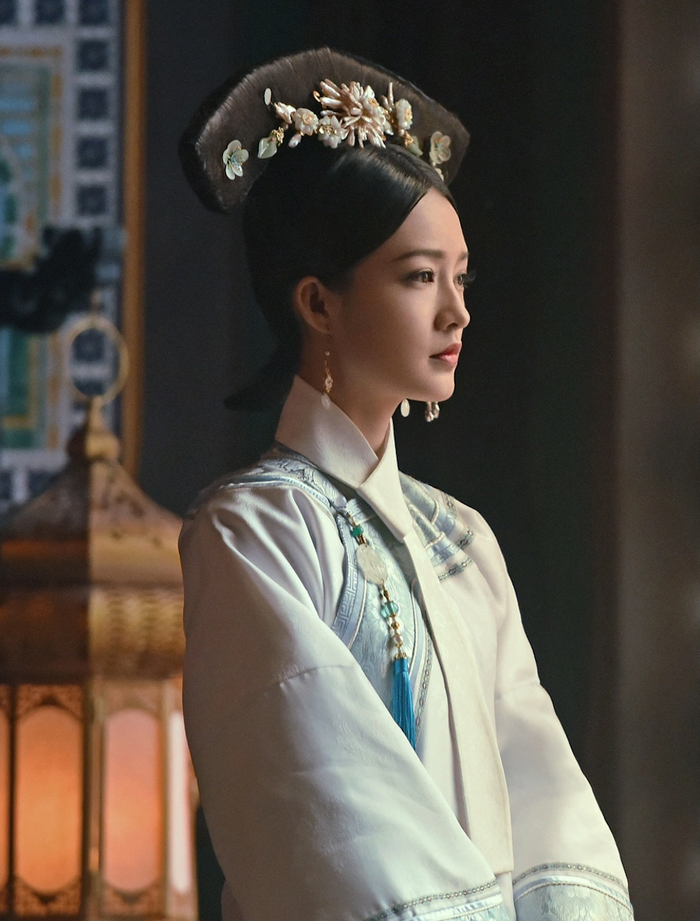 Hương Phi đại diện cho trường hợp hiếm hoi mà sức hút của một con người có thể tác động đến cả cục diện lớn.&nbsp;