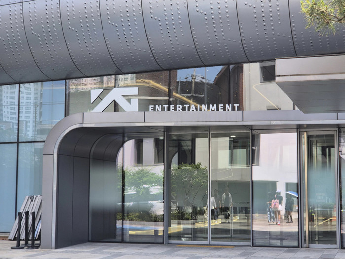 Hãng thu âm của Rosé tách khỏi YG Entertainment Ảnh 1