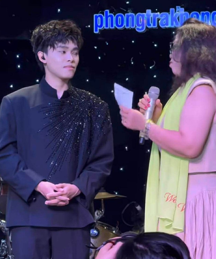 Khán giả bày tỏ sự yêu mến dành cho Hồ Văn Cường. (Ảnh chụp màn hình từ Facebook Nguyên Nè)