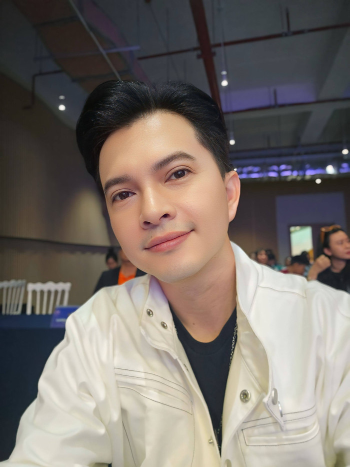 Nam Cường từng sở hữu nhiều bản hit, được đông đảo khán giả yêu thích.