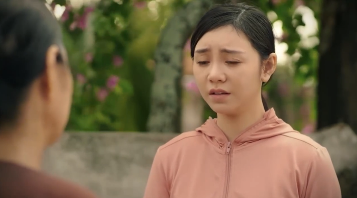 &nbsp;Thương (Quỳnh Kool) tiếp tục gánh vác trách nhiệm gia đình khi trở về quê tìm gặp bà ngoại để cầu cứu.&nbsp;