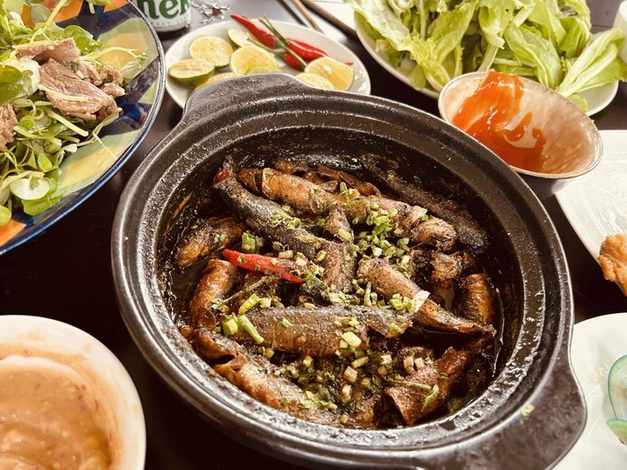 Về quê Hồ Văn Cường ăn bữa cơm miền Tây: Ít món nhưng vì sao ai cũng thấy đủ? Ảnh 3