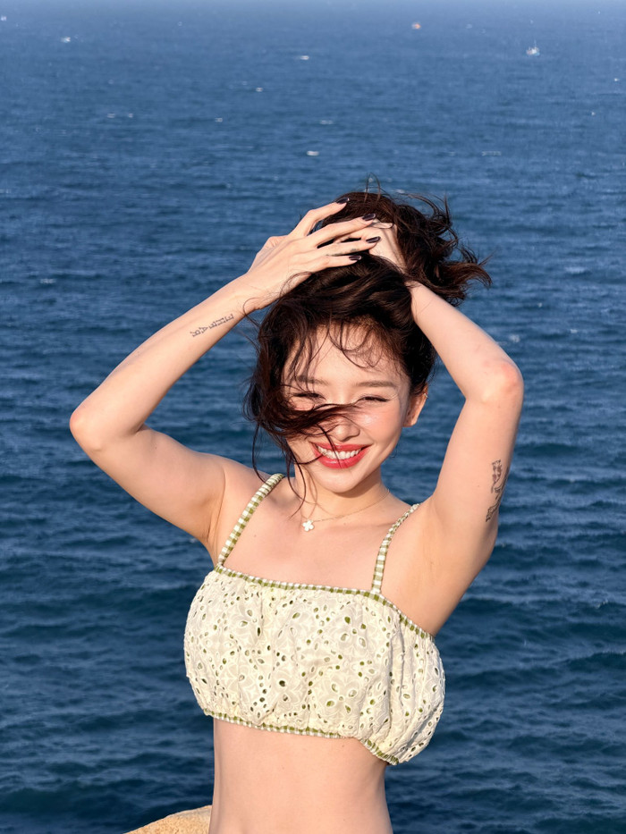 Tóc Tiên được nhận xét ngày càng phóng khoáng, thể hiện cá tính nhiều hơn.&nbsp;