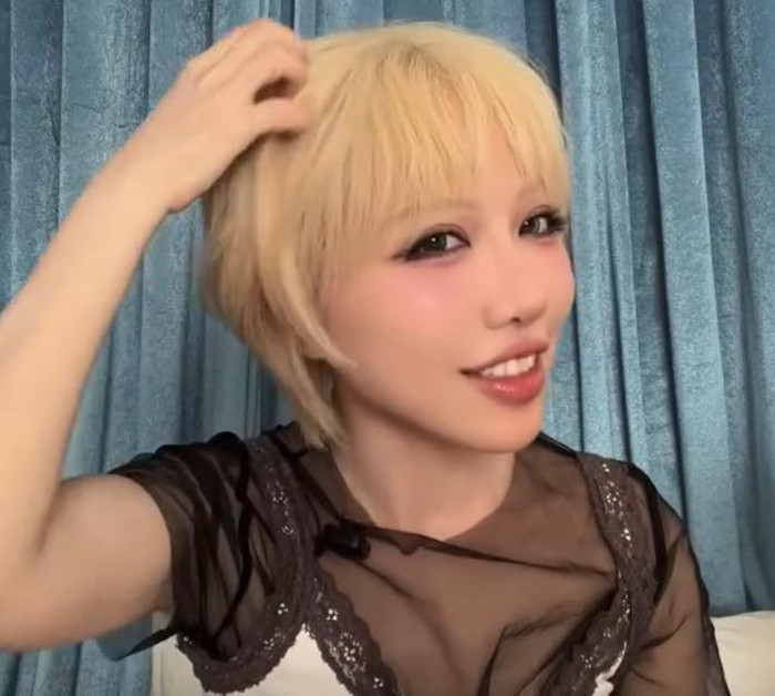 Mái tóc thật của Phùng Khánh Linh. (Nguồn: Phùng Khánh Linh)