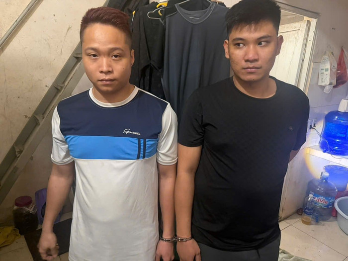 2 thanh niên làm điều đáng xấu hổ tại phòng trọ bị Công an bắt quả tang Ảnh 1