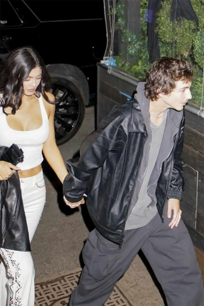 Người mẫu Kylie Jenner và Timothée Chalamet bị bắt gặp hẹn hò Ảnh 2