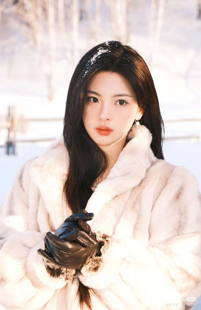 Là gương mặt mới, Nhiêu Gia Địch gây chú ý với hình tượng thanh thuần, nhẹ nhàng. Nhân vật Ngọc Sanh Duy đóng vai trò cân bằng sắc thái cho tổng thể câu chuyện vốn nhiều yếu tố yêu quái và âm mưu. Sự xuất hiện của cô mang lại cảm giác dễ chịu, đồng thời mở ra tiềm năng phát triển trong dòng phim cổ trang.