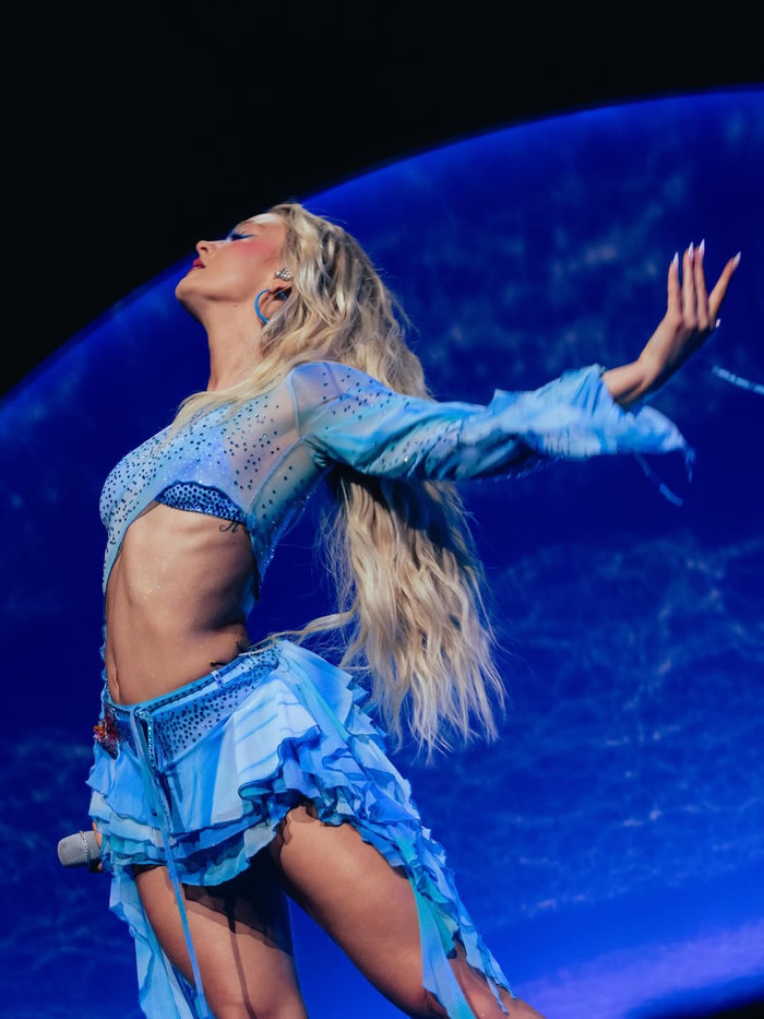 Zara Larsson tiết lộ lý do biểu diễn tại các trường đại học dù đang thành công rực rỡ Ảnh 5