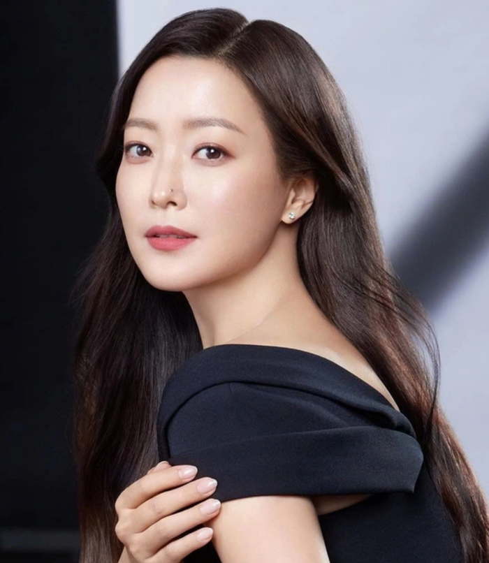 'Đệ nhất mỹ nhân' xứ Kim Chi với những đường nét gương mặt hoàn hảo không góc chết.