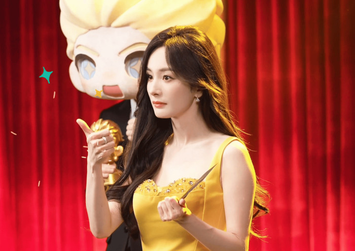 Visual 'bùng nổ' đốn tim người hâm mộ. (Ảnh: Sohu)