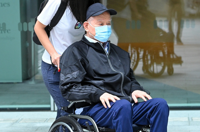 'Ông trùm' dầu mỏ bị bắt giữ tại bệnh viện để thụ án 13,5 năm tù Ảnh 2