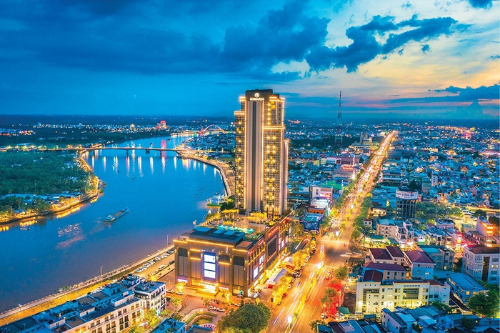 Hình ảnh TP Cần Thơ sôi động, nhộn nhịp.