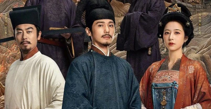 Thái Bình Niên là đại diện nổi bật của dòng phim lịch sử - chính kịch. Tác phẩm tái hiện giai đoạn biến động thời Ngũ Đại Thập Quốc, xoay quanh những lựa chọn mang tính bước ngoặt của nhân vật Tiền Hoằng Thục. Phim ghi điểm nhờ cách khai thác chiều sâu lịch sử và những quyết định vì đại cục.