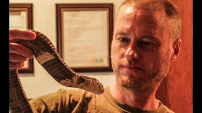 Người đàn ông bị rắn cắn hơn 200 lần suốt 20 năm, tạo ra 'siêu kháng thể' cứu người Ảnh 4