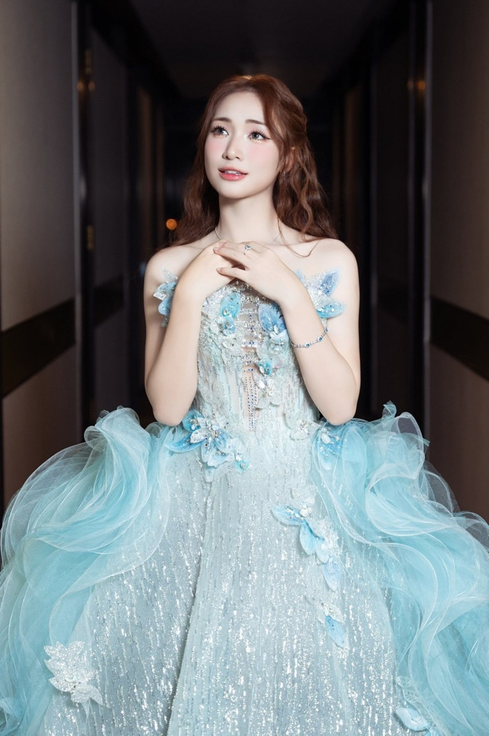 Ca sĩ Hoà Minzy quê ở Bắc Ninh.