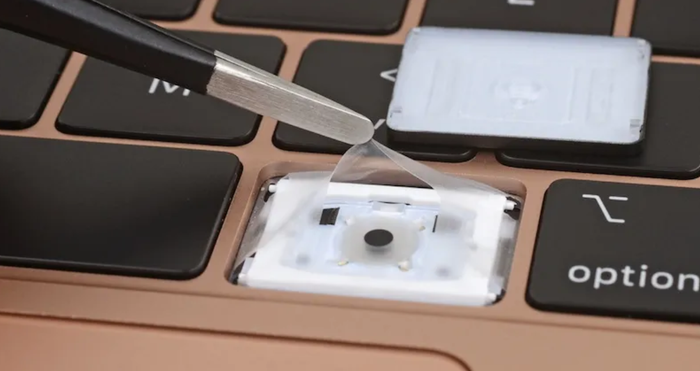 Bàn phím Butterfly năm 2015. Ảnh: iFixit