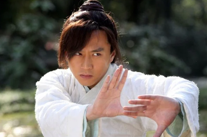 Trương Vô Kỵ, nhân vật sở hữu nhiều tuyệt học nhưng gây tranh cãi về thực lực