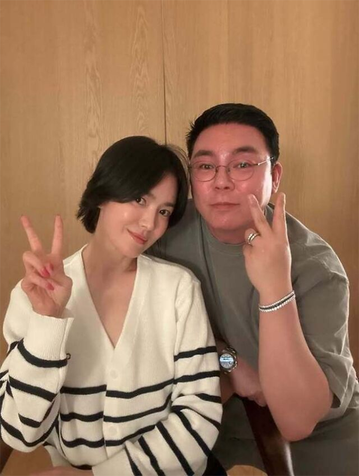 Song Hye Kyo và người bạn thân.