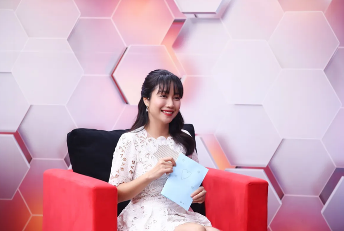 Ốc Thanh Vân từng được khán giả nhớ đến qua những vai diễn truyền hình và trong vai trò MC xinh đẹp - Ảnh: VTV