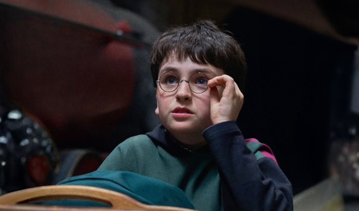 Hình ảnh hậu trường mới nhất của Harry Potter bản truyền hình.