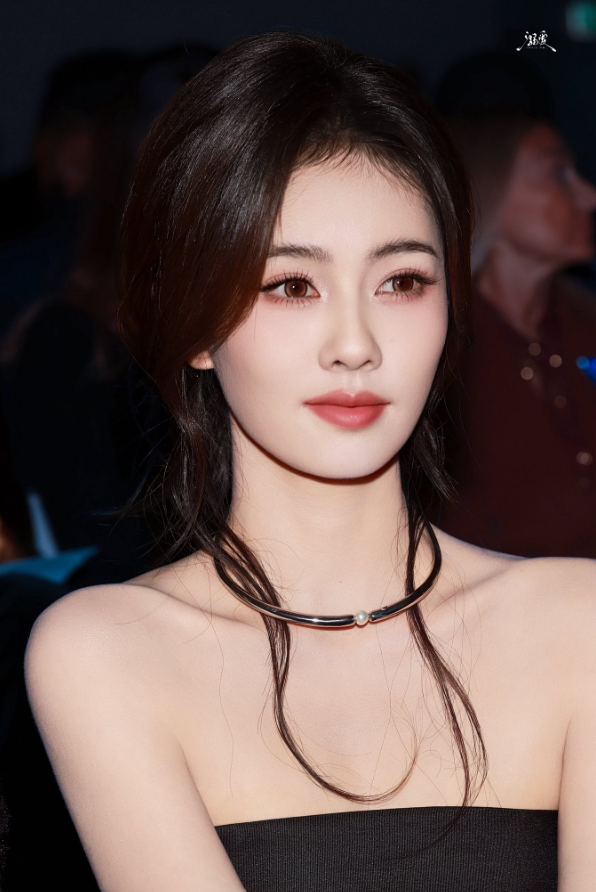 Bạch Lộc duy trì phong độ ổn định với nhiều dự án nổi bật