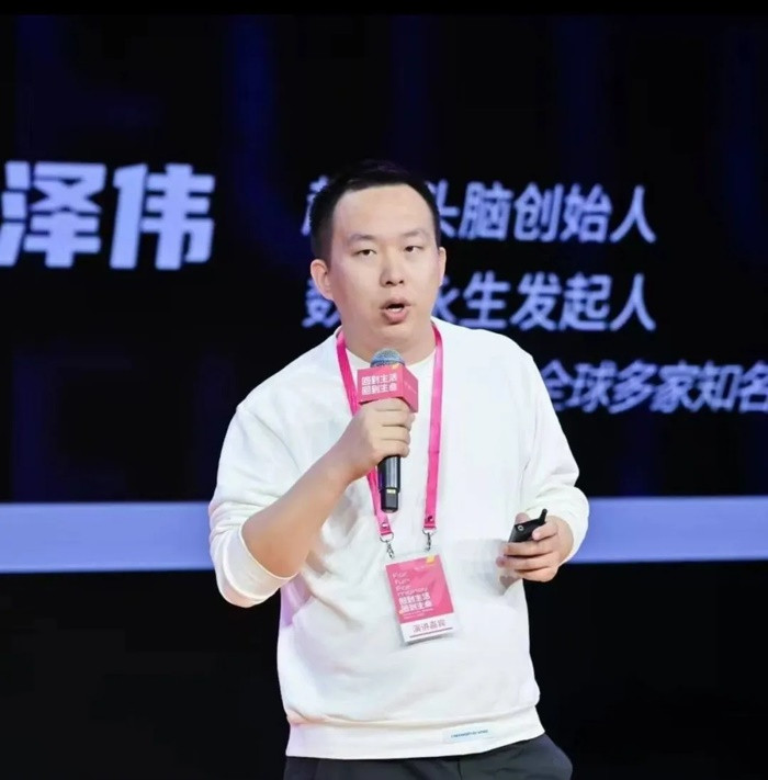 Cụ bà 80 tuổi gọi video với 'con trai' suốt 1 năm, sự thật khiến cộng đồng mạng đau lòng Ảnh 3