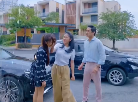 Phân cảnh 'cái tát' gây bão mạng xã hội