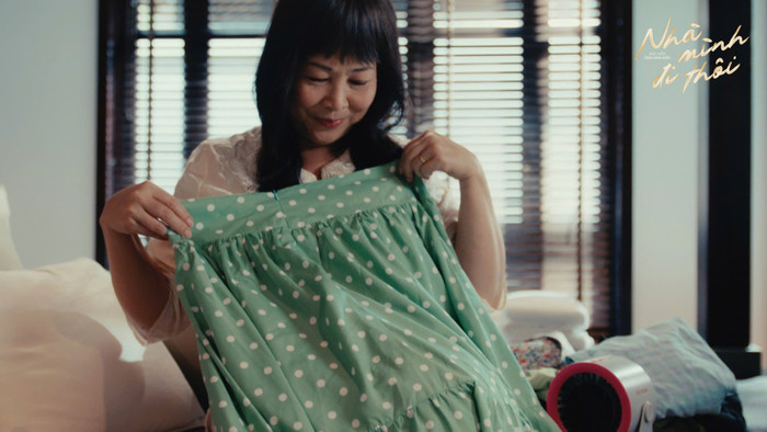 Nhà Mình Đi Thôi có sự góp mặt của NSND Hồng Vân lại ghi nhận kết quả khá khiêm tốn với hơn 14 tỷ đồng.&nbsp;