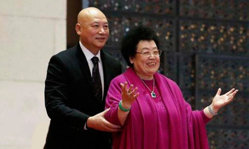 Trần Lệ Hoa và chồng là nam diễn viên Trì Trọng Thuỵ. (Ảnh: Sohu)