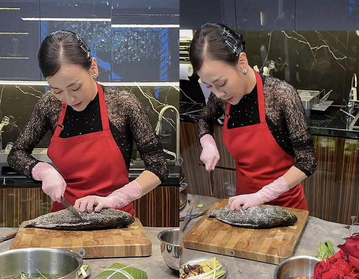 Phương Oanh vào bếp, tự tay chế biến, nấu món cá mú hấp.