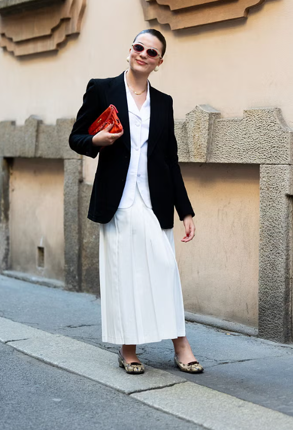 5 cách phối đồ sành điệu với váy trắng Ảnh 5