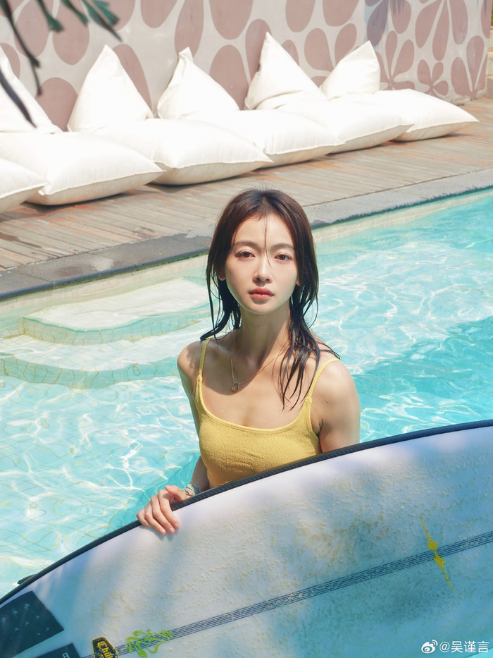 Khán giả bất ngờ với vẻ đẹp trẻ trung, nữ tính của nữ diễn viên. (Ảnh: Weibo)