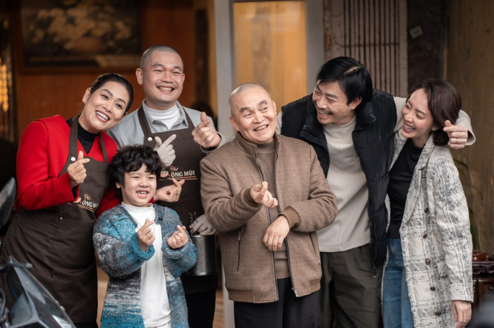 Kịch bản gia đình quen thuộc nhưng thiếu điểm nhấn