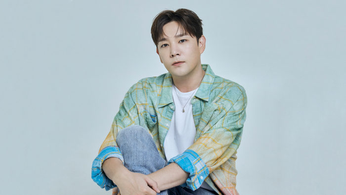 Kangin gắn liền với nhiều bê bối trong quá khứ.