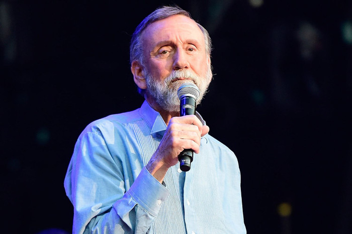 Huyền thoại nhạc đồng quê Ray Stevens bị ngã gãy cổ Ảnh 2